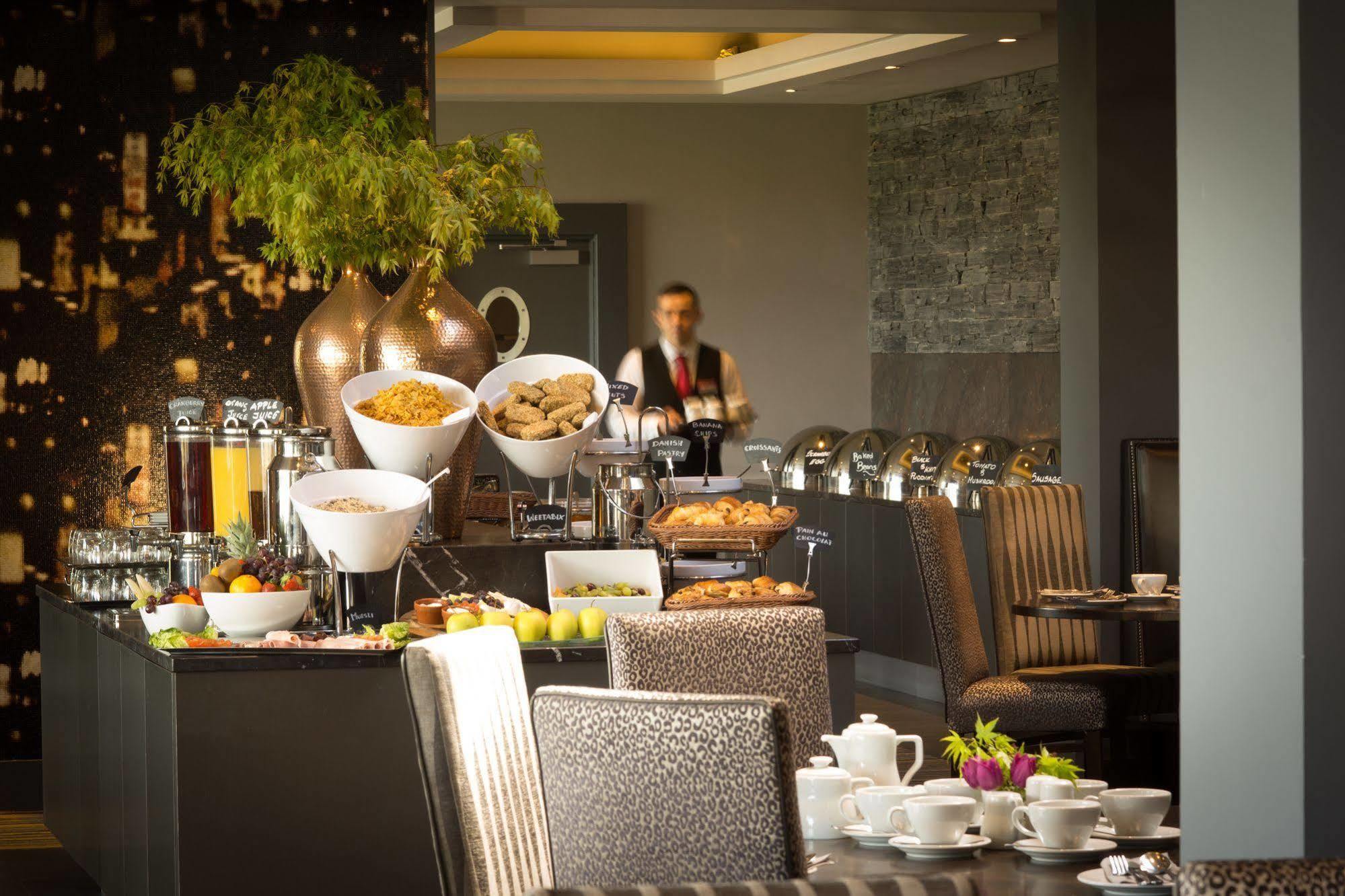 Talbot Hotel Корк Экстерьер фото